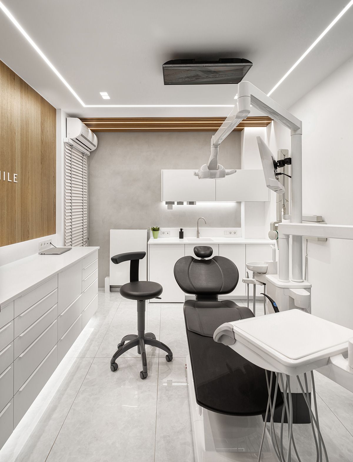 Hospital And Clinic-multiple-image